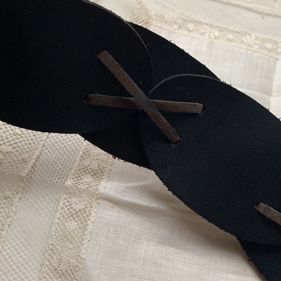 Black and Brown Leather Belt with Rustic Design - Picture 10 of 13